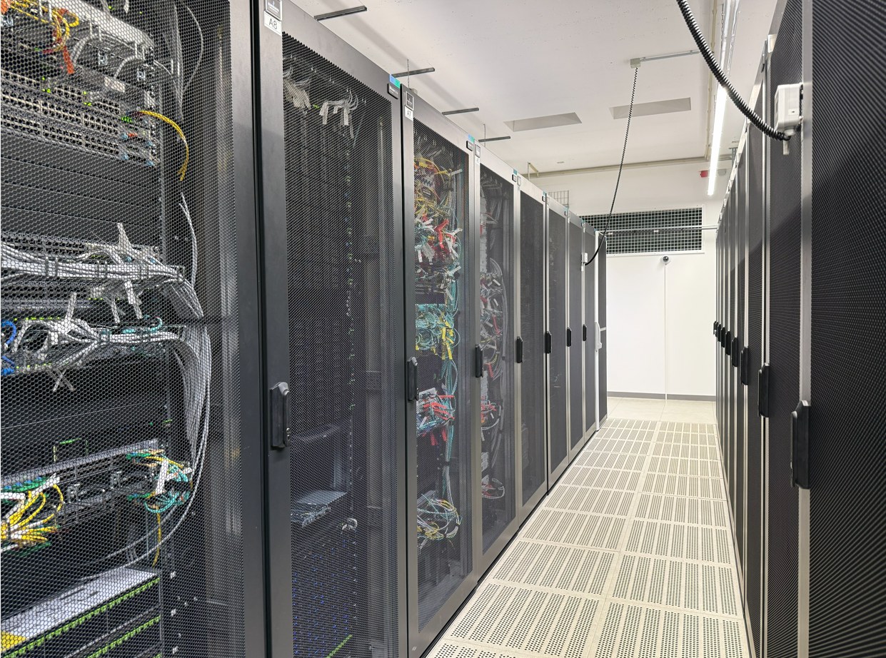 Rechenzentrum mit Serverracks
